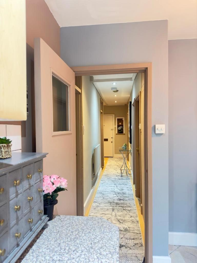 Beautiful Family Apartment London Exterior photo